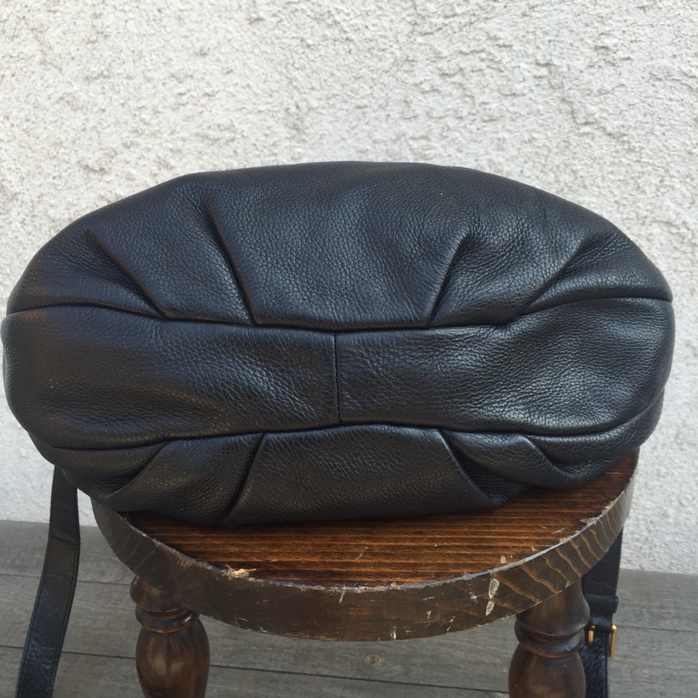 Marc Jacobs Crossbody Black Leather Classic Bag - Picture 5 of 8